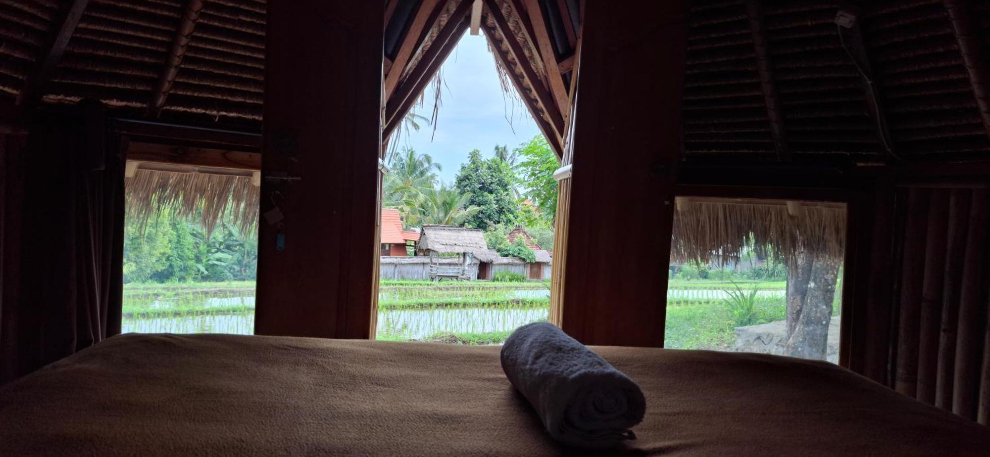 Uma Nirmala Aling-Aling Hotell Singaraja Exteriör bild