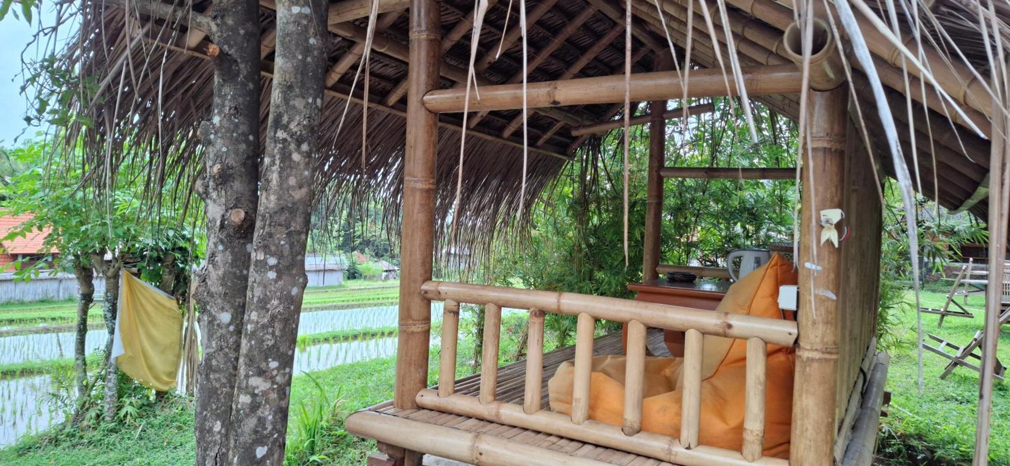 Uma Nirmala Aling-Aling Hotell Singaraja Exteriör bild